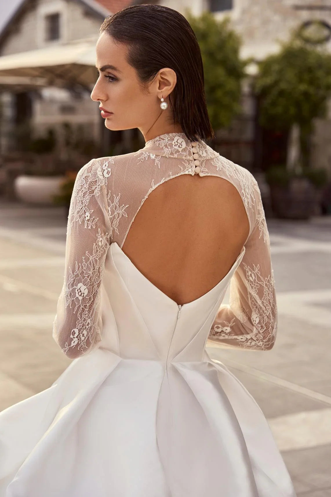 High Neck Victoria Bridal Dresses Size 8//vintage 1970s Victoria