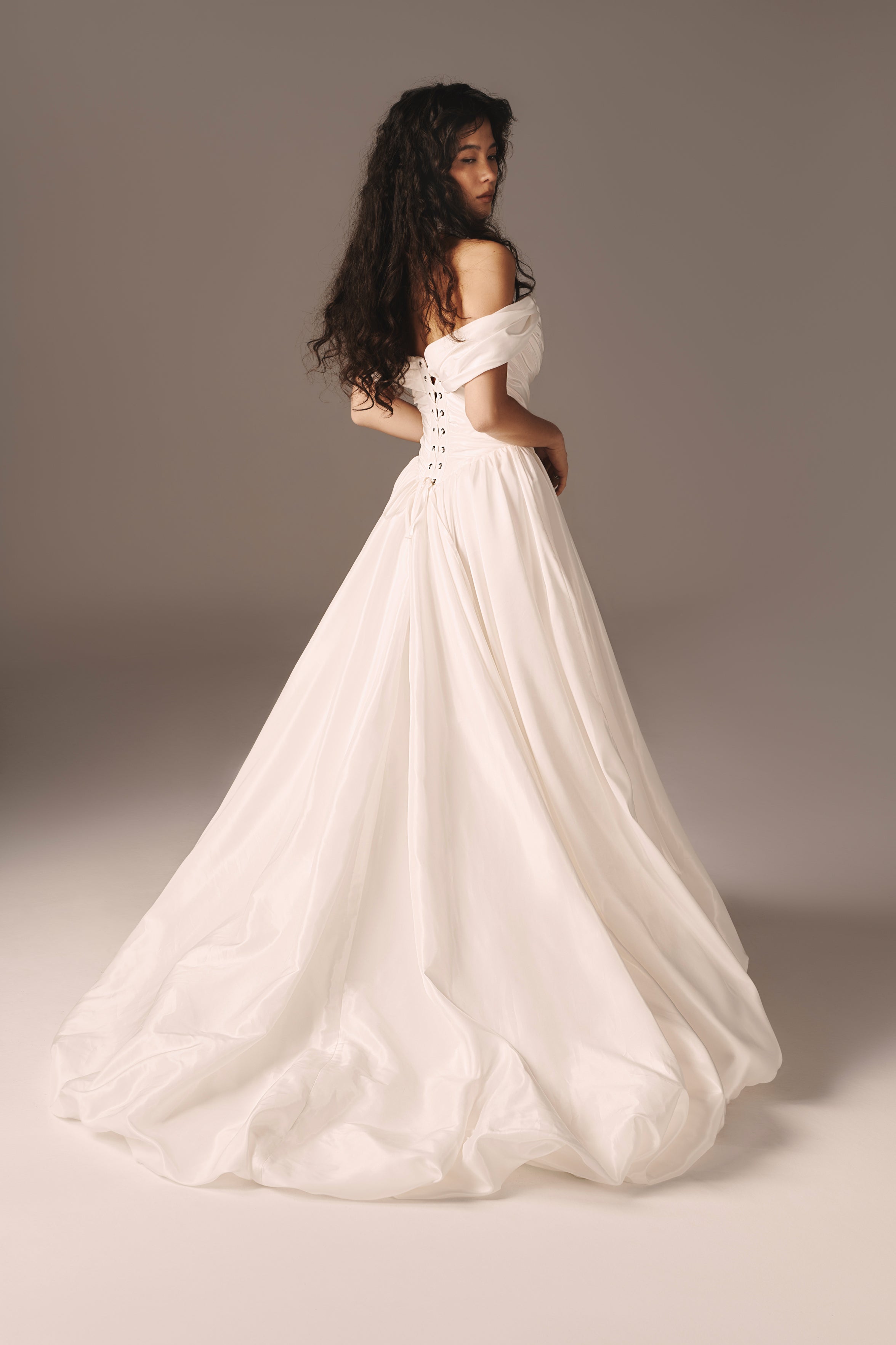 Josefina | Architectural Taffeta Gown with Bubble Skirt